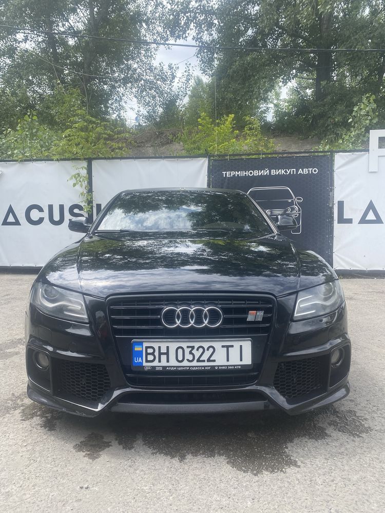 Ауди А4 1.8 Офіційне авто