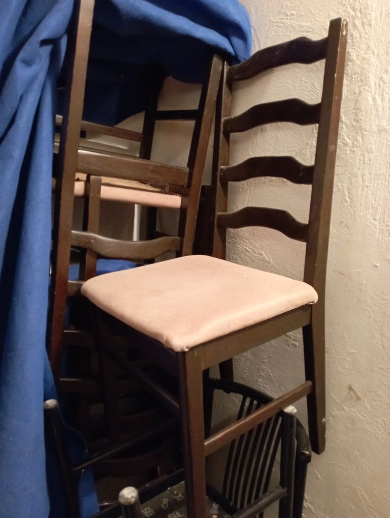 Krzesła - 5 sztuk