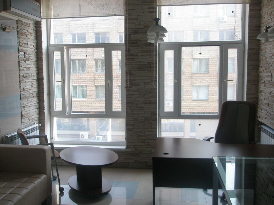 ППРОДАМ офіс 57 м² БЦ Botanic Towers – Центр