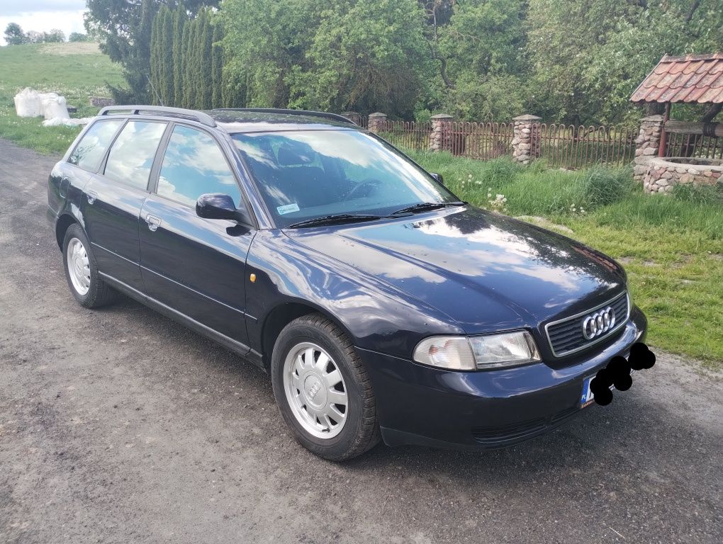 Audi A4 B5 1.8 Benzyna