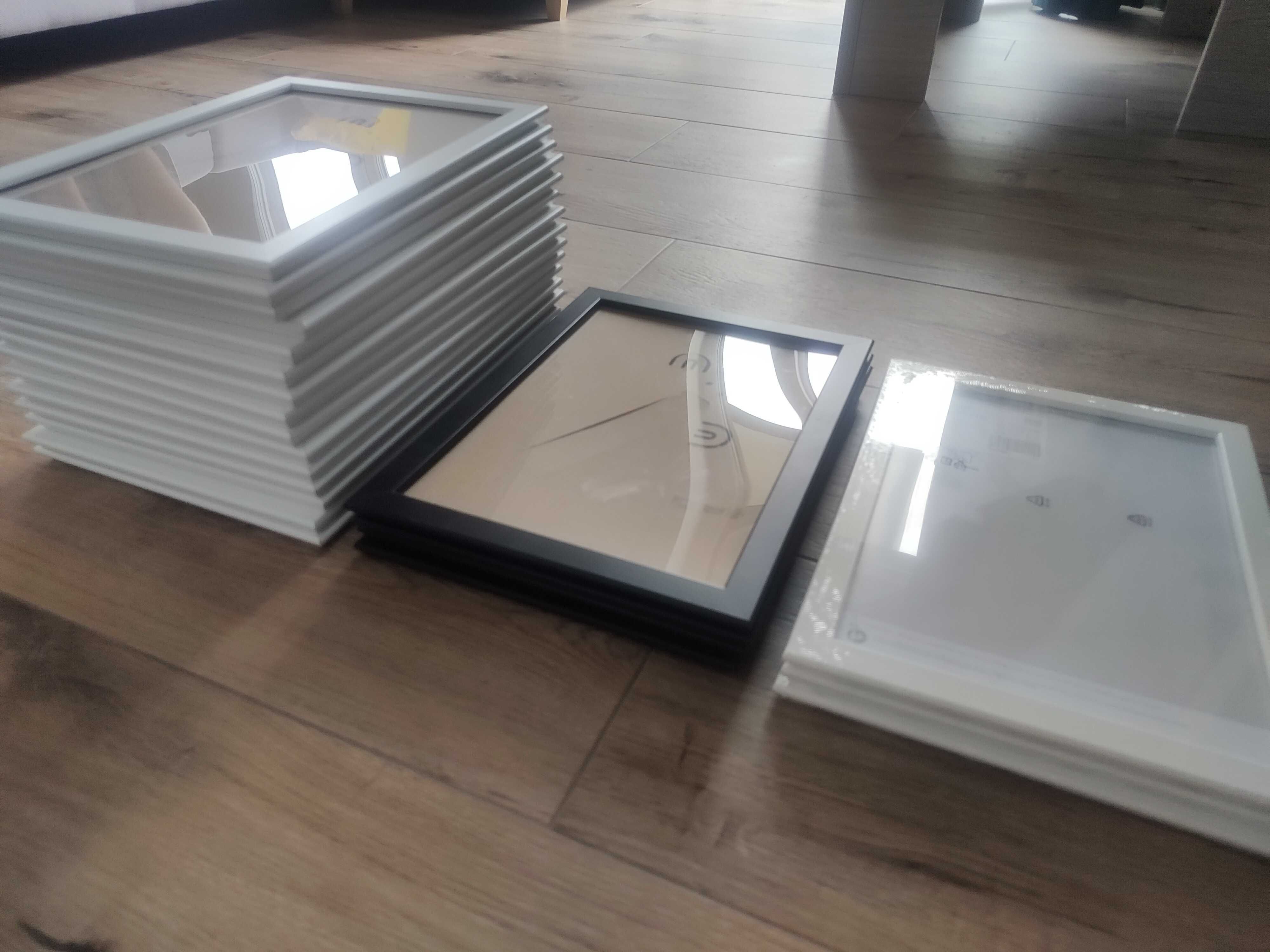 Ramki Ikea Fiskbo 22 sztuki
