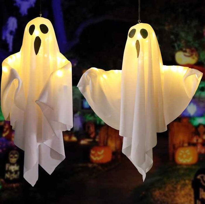 Świecący wiszący duch na Halloween