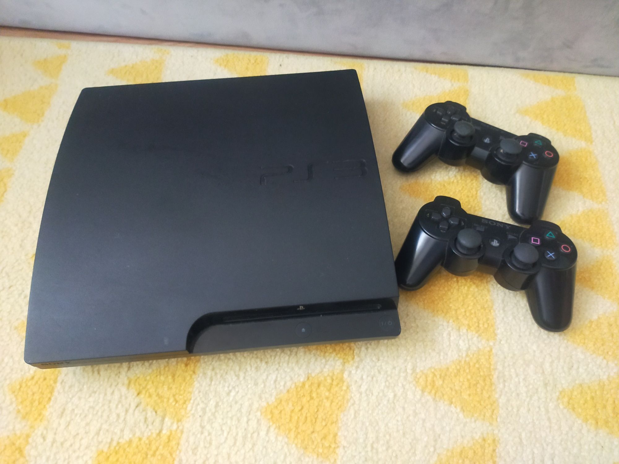Ps3 + comandos e jogos   "ler descrição"