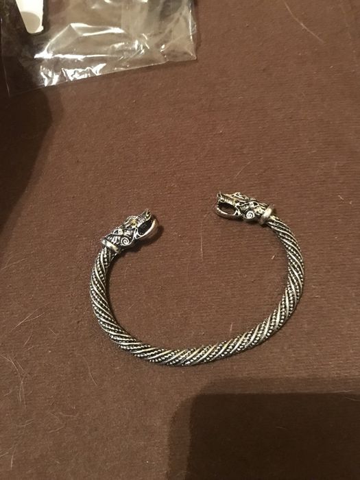 Pulseiras de homem novas