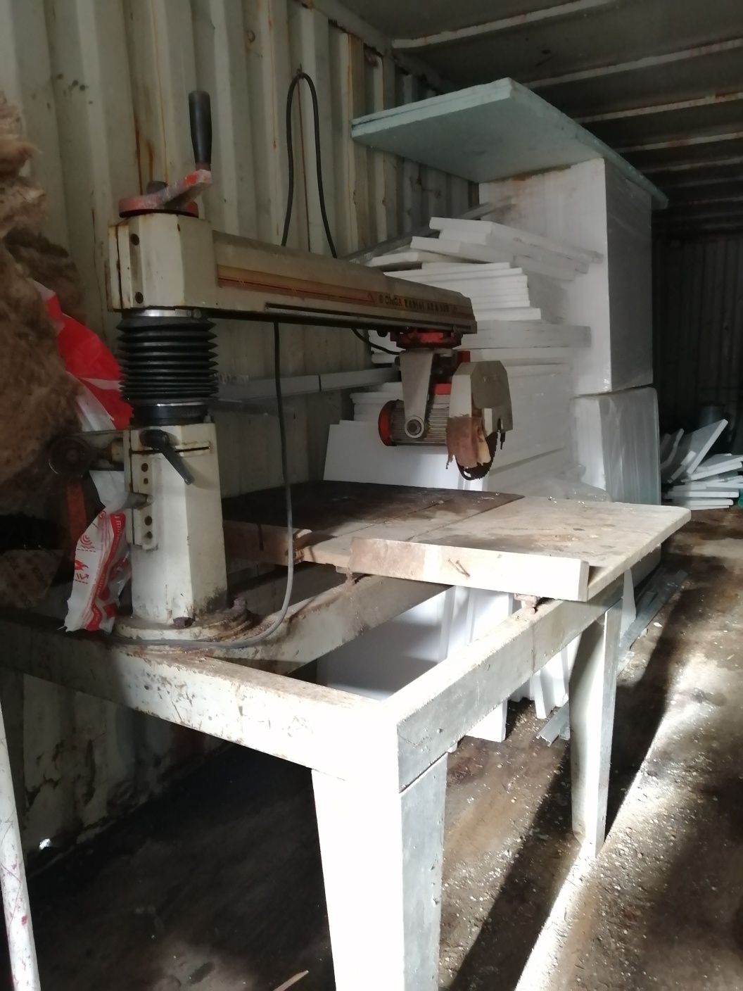 Serra Circular com Mesa de Apoio, OMGA RADIAL ARM SAW