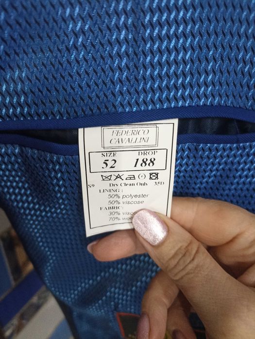 Мужской фирменный костюм на выпускной или свадьбу