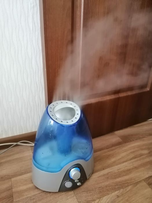 Зволожувач повітря увлажнитель
