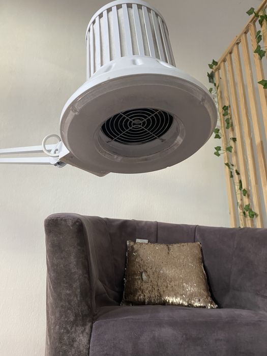 Вытяжка педикюрная на штативе