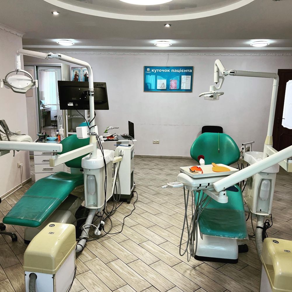 Продаж приміщення діюча стоматологія 80 кв.м мікрорайон Ракове