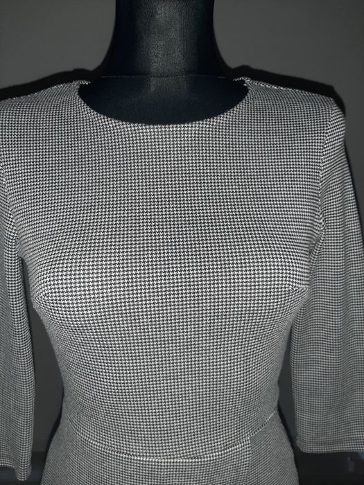 Bershka 34 XS sukienka kombinezon kratka klasyczny