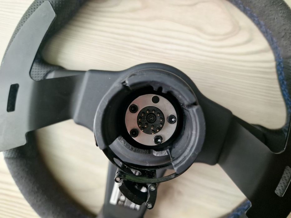 Baza i kierownica Fanatec clubsport CSW v2.5 Fanatec CSL Elite P1