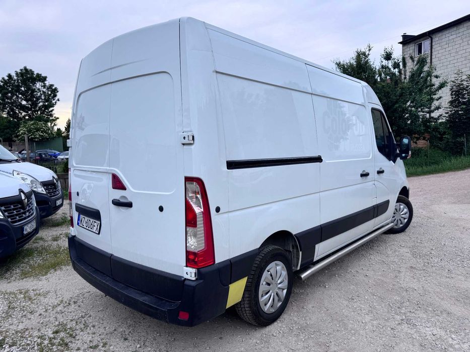 Opel Movano L2H2 z 2017r klima czujniki zadbany faktura