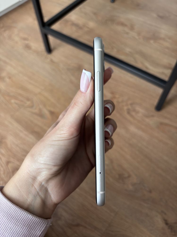 IPhone 11 64GB stan bardzo dobry