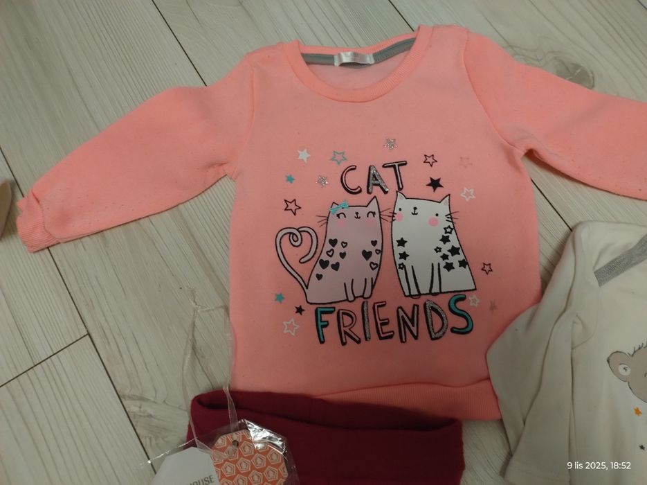 Zestaw na 74, spodnie ocieplane i bluza z meszkiem + body