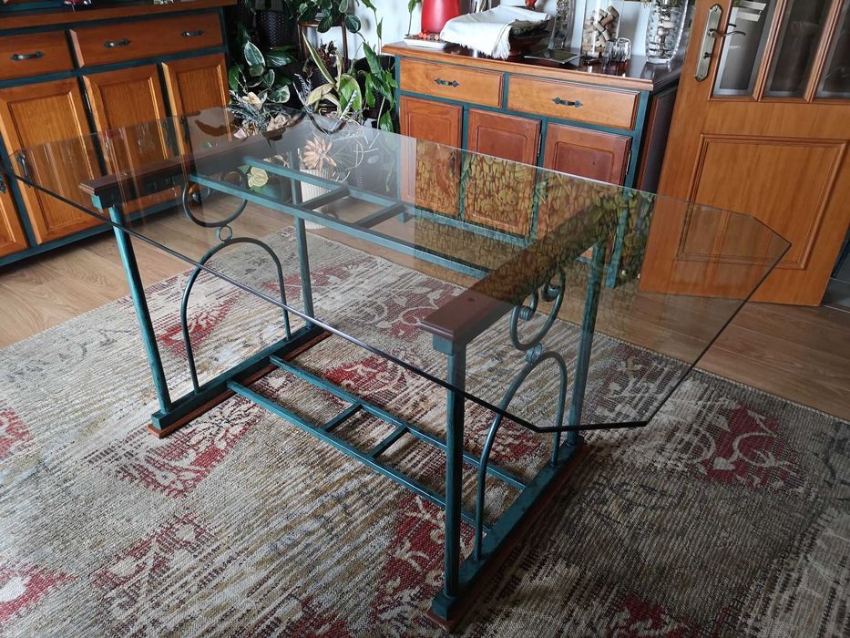 Mesa de Sala com Tampo de Vidro