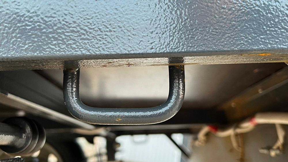 Продам прицепчіп до легкового авто 1,7 х 1,2м борт 60см  фанера