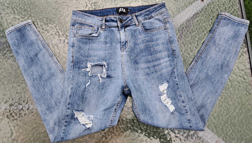 HERA London spodnie jeans 30s z dziurami rozdarciami jeansowe denim