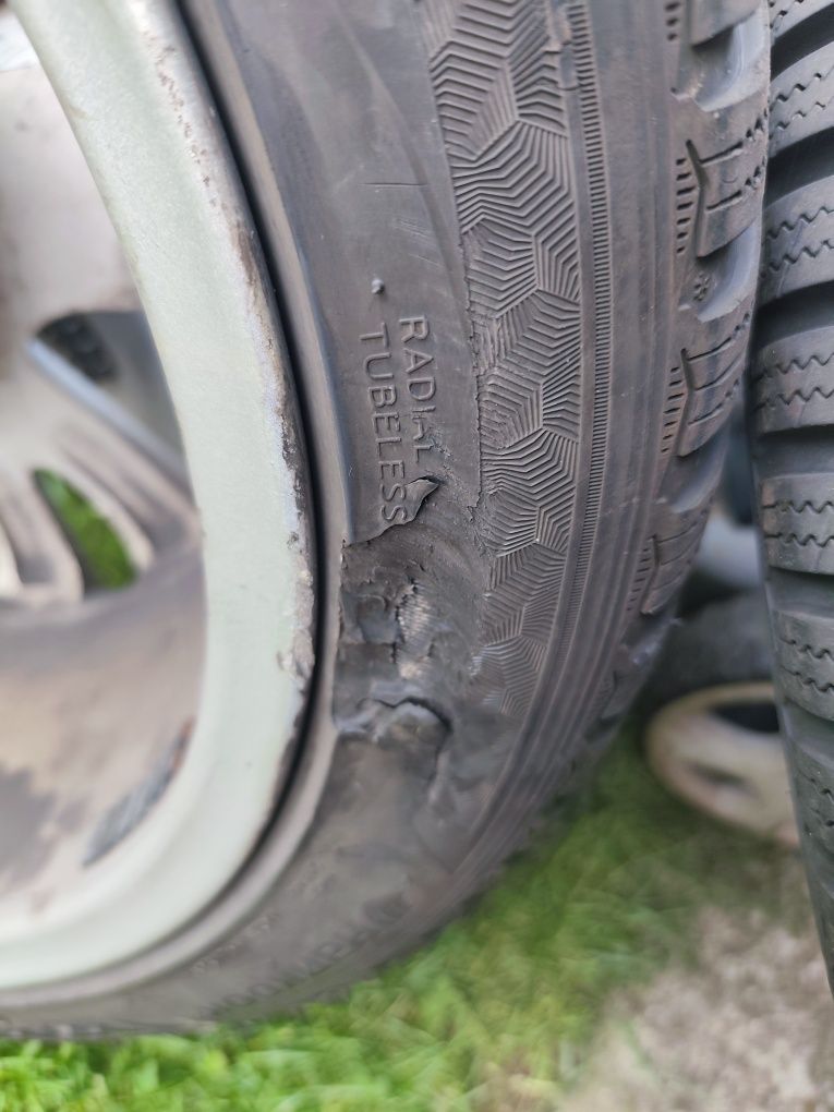Hankook i*cept rs3 225/45 R 17 winner zima