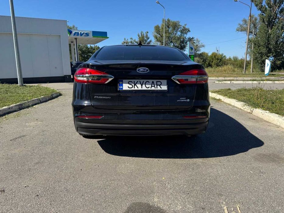 Аренда\оренда авто Ford Fusion Hubrid