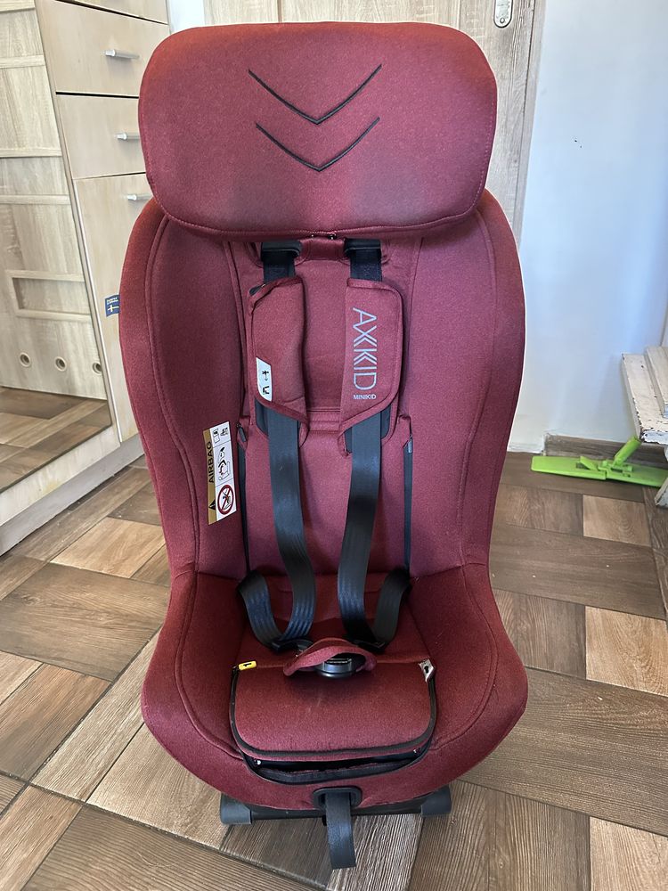 Axkid minikid 4 używany