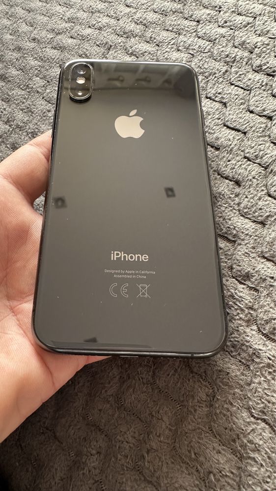 iPhone Xs 64GB Space Gray