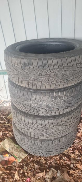 Продам гуму зимова 205/55 R16