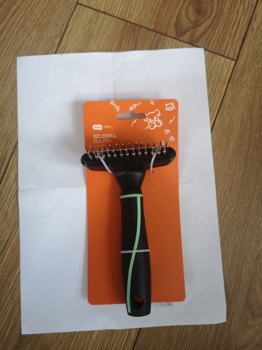 Grzebień dla pas, nowy