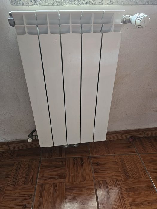 Quatro Radiadores de aquecimento