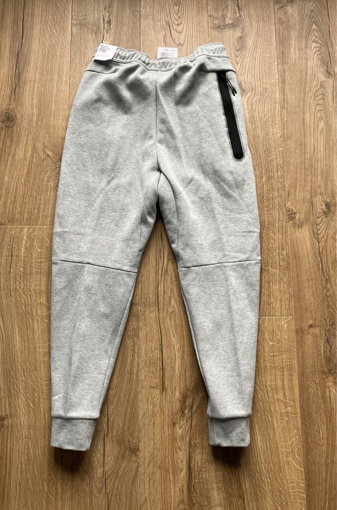 Spodnie Nike Tech Fleece