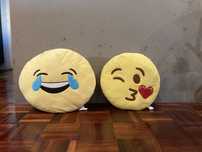 Almofadas smile da loja Ale-hop