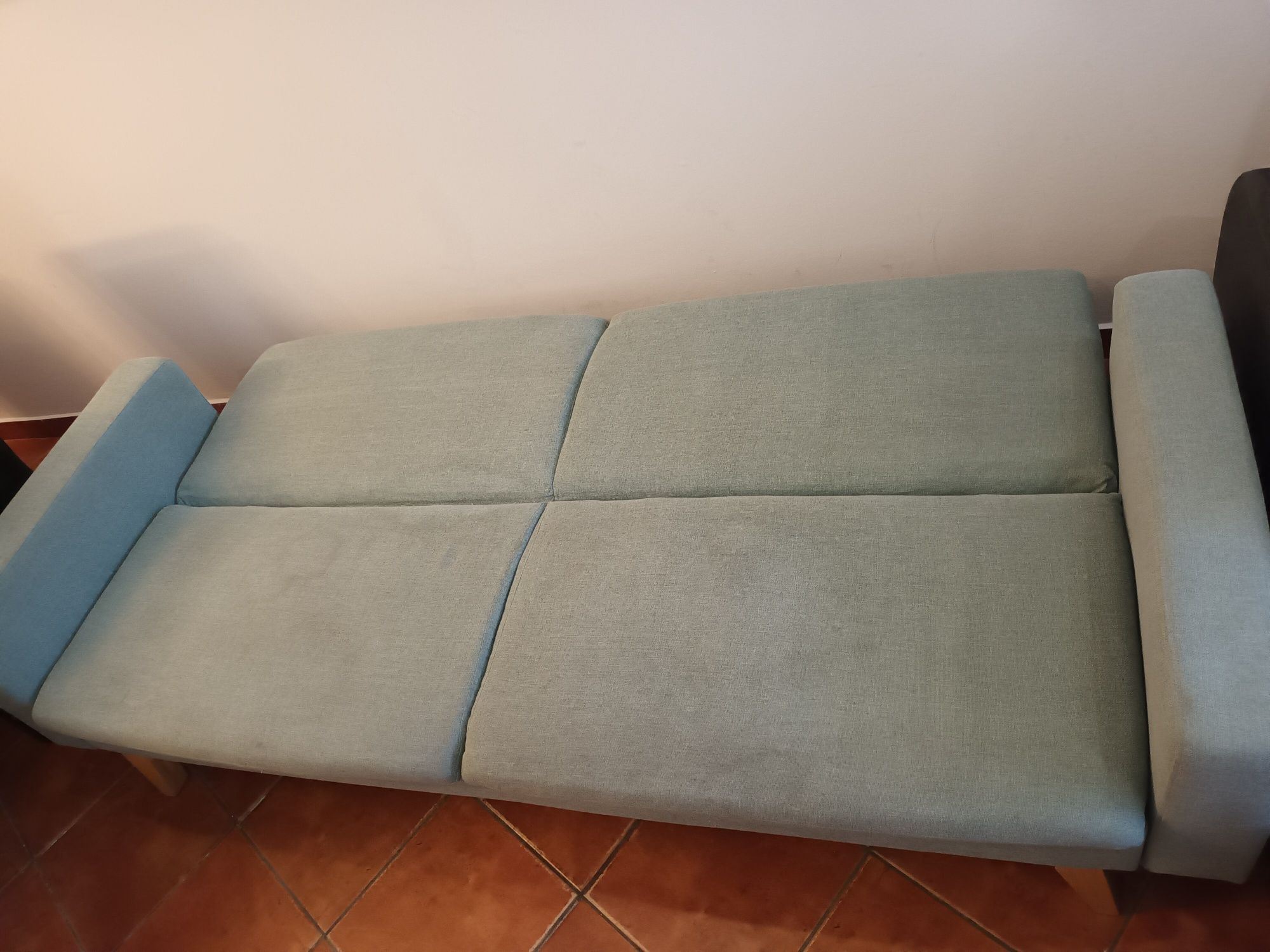 Sofa cama usado - verde