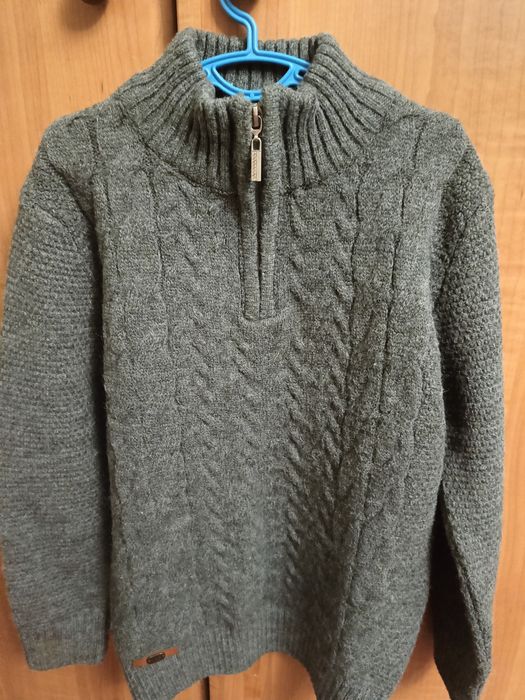 Светр шерстяний кофта на 9-10 років