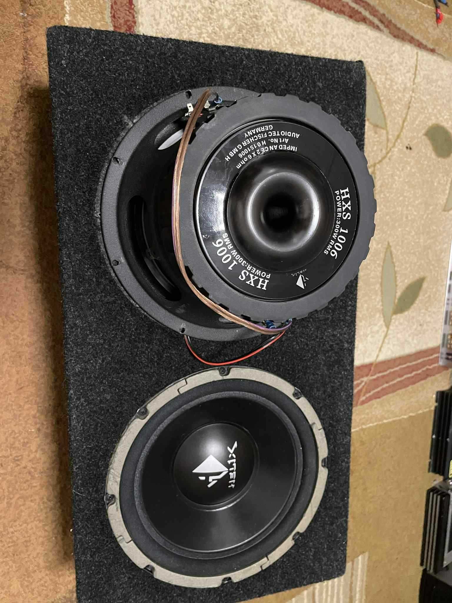 podwójna skrzynia, subwoofer basowa HELIX HXS 1006 2x300 W RMS 2x6 ohm