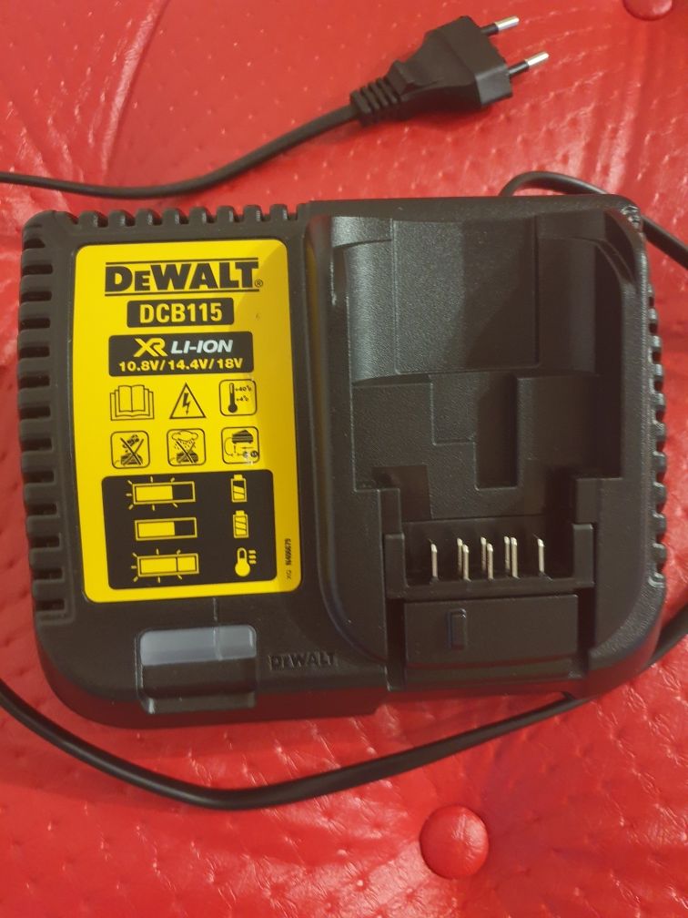 Ładowarka Dewalt przeróbka 120V na 230V.