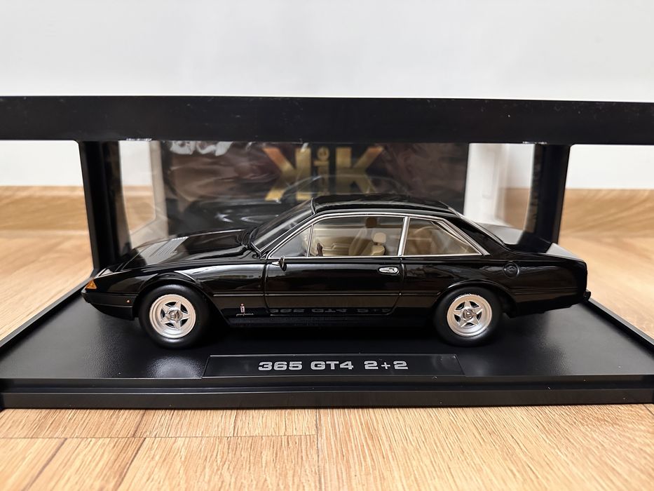 Ferrari 365 GTB 2+2 1:18 KK Scale