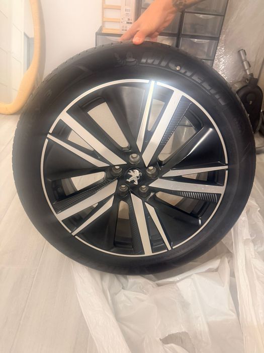 Conjunto de jantes+ pneus peugeot