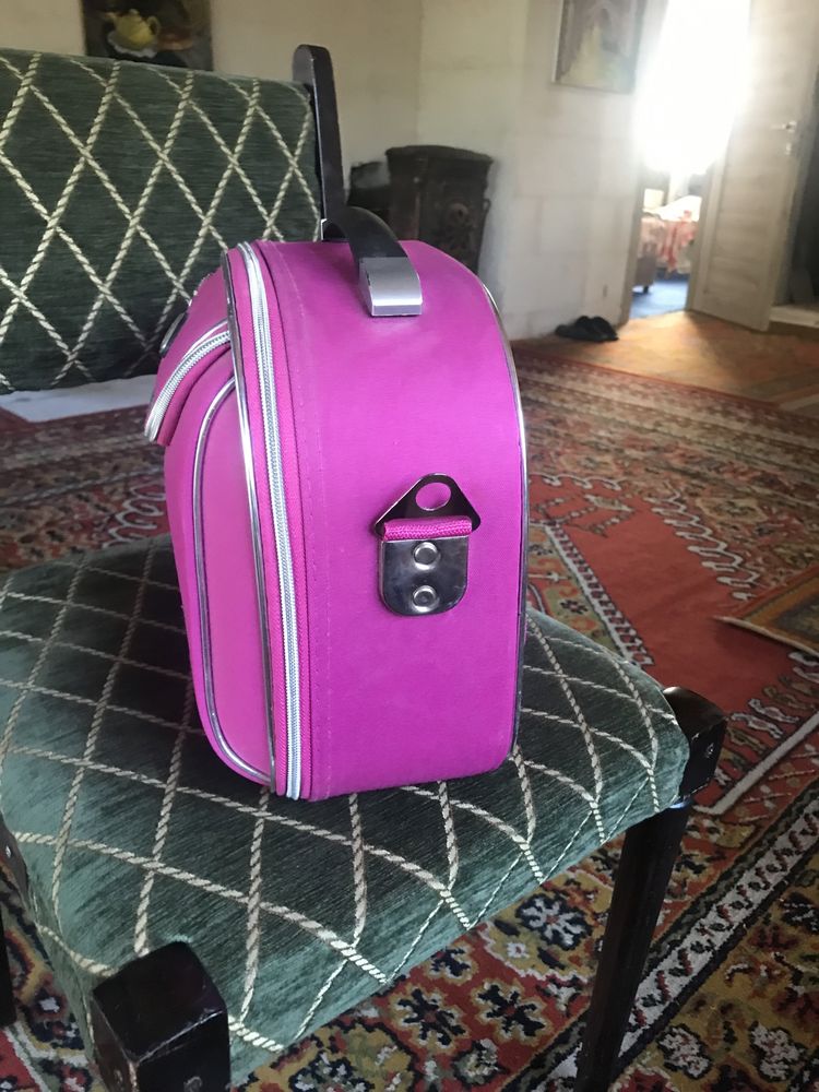 Небольшой чемоданчик
