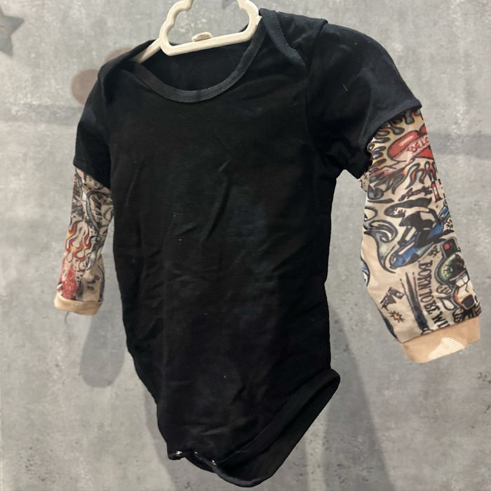 Боді з імітацією тату на руках