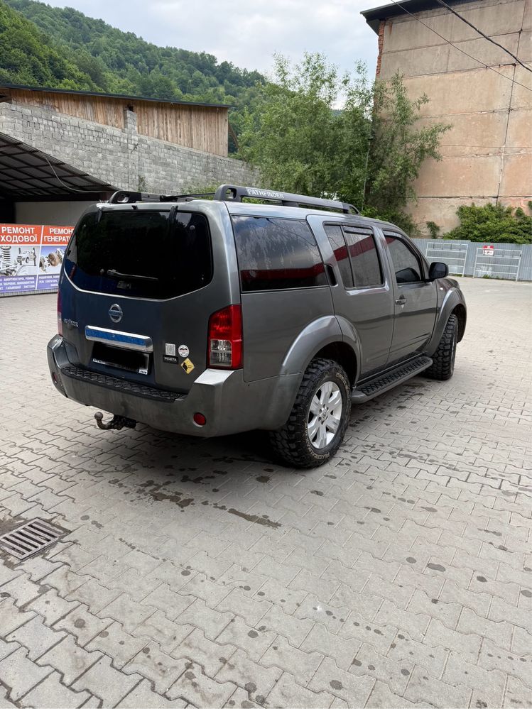 Nissan Pathfinder 2.5 TDI 2008року