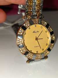 Жіночій наручний годинник Miss Fox Diamond золотистий
