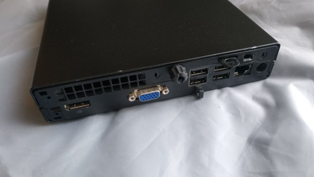 Mini computador HP 400 G1
