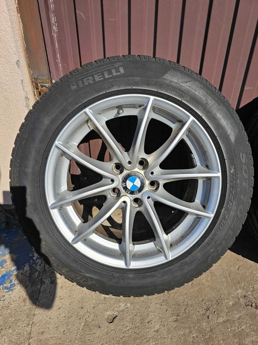 Felgi Aluminiowe Z Oponami Zimowymi Pirelli BMW 17 Cali Et32