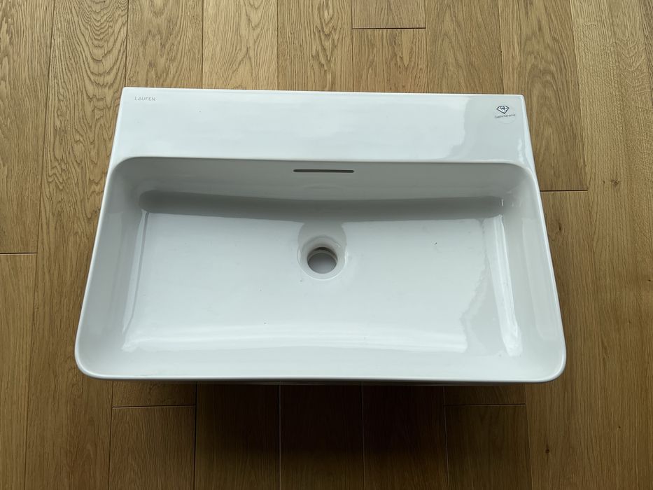 LAUFEN VAL umywalka scienna 600X420mm SAPHIRKERAMIK