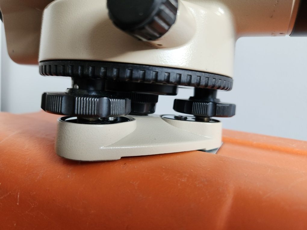 Niwelator Pentax AFL-280