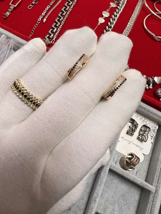 Прикраси з медичного сплаву