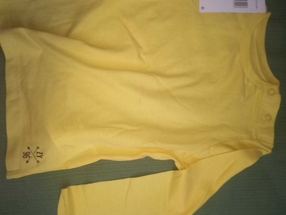 T-shirts manga comprida novas para bebé