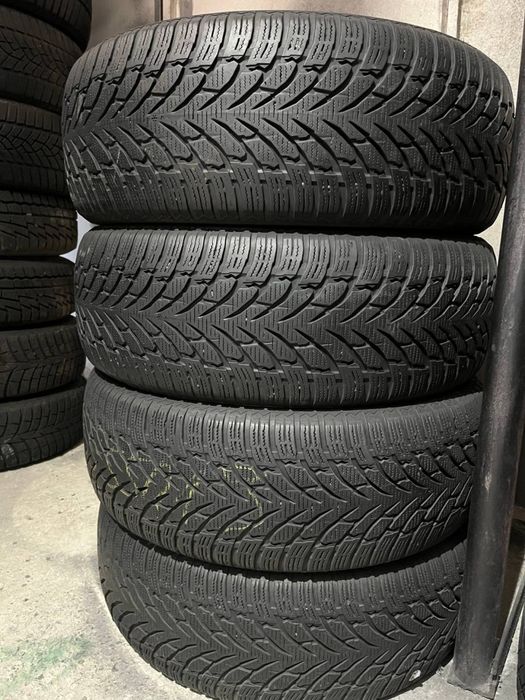 Однушка зимової гуми Nokian 235/55/19