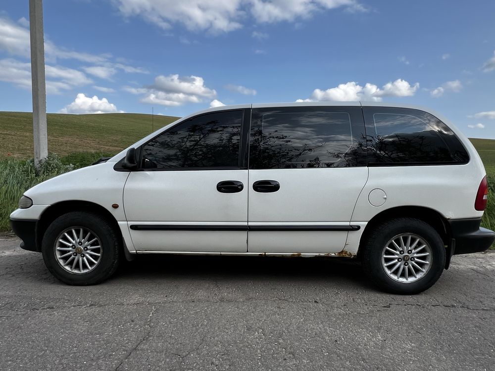 Продам автомобіль Dodge Ram Van 1999