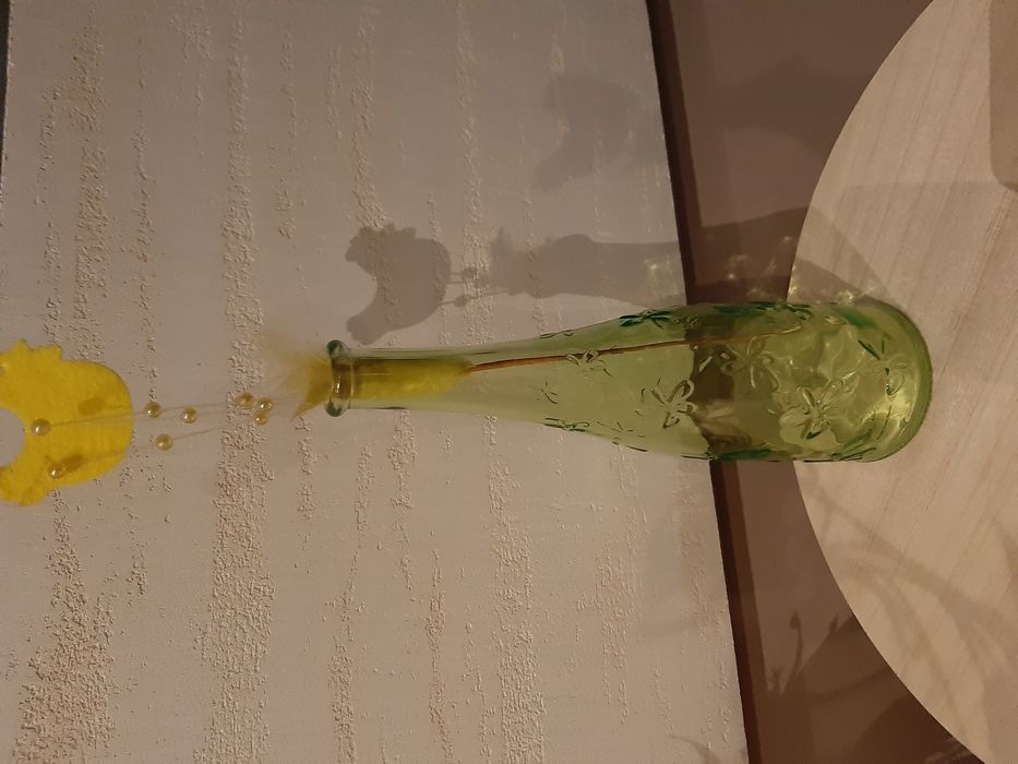 Stary wazon butelka wazonik Ikea made in Russia projektu Emma Dafnas