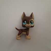 pies brązowy dog niemiecki Littlest pet shop